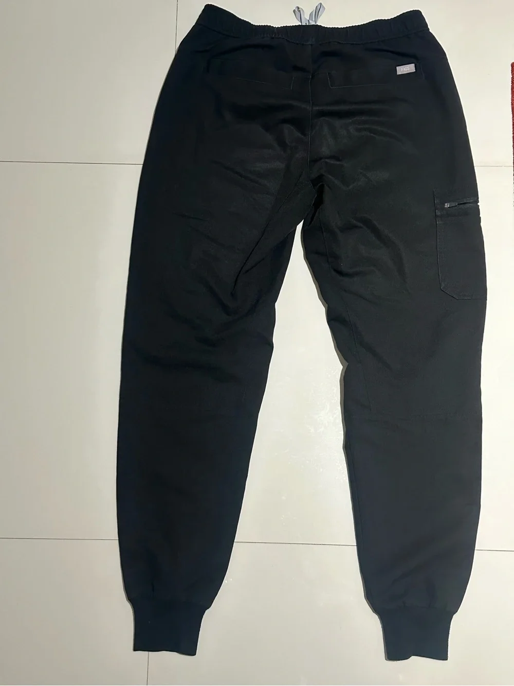 Figs Men's Technical Collection Black Jogger Pant with side pocket - Size Small